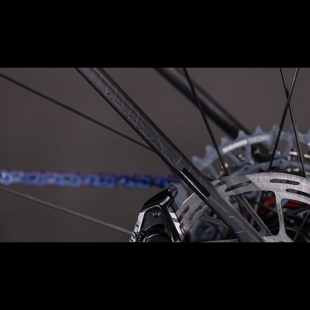 CUBE Nuroad C:62 EXC gravel-pyörä